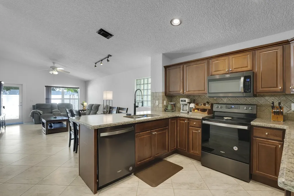 1017 Fosters Mill Road Boynton Beach FL 33436