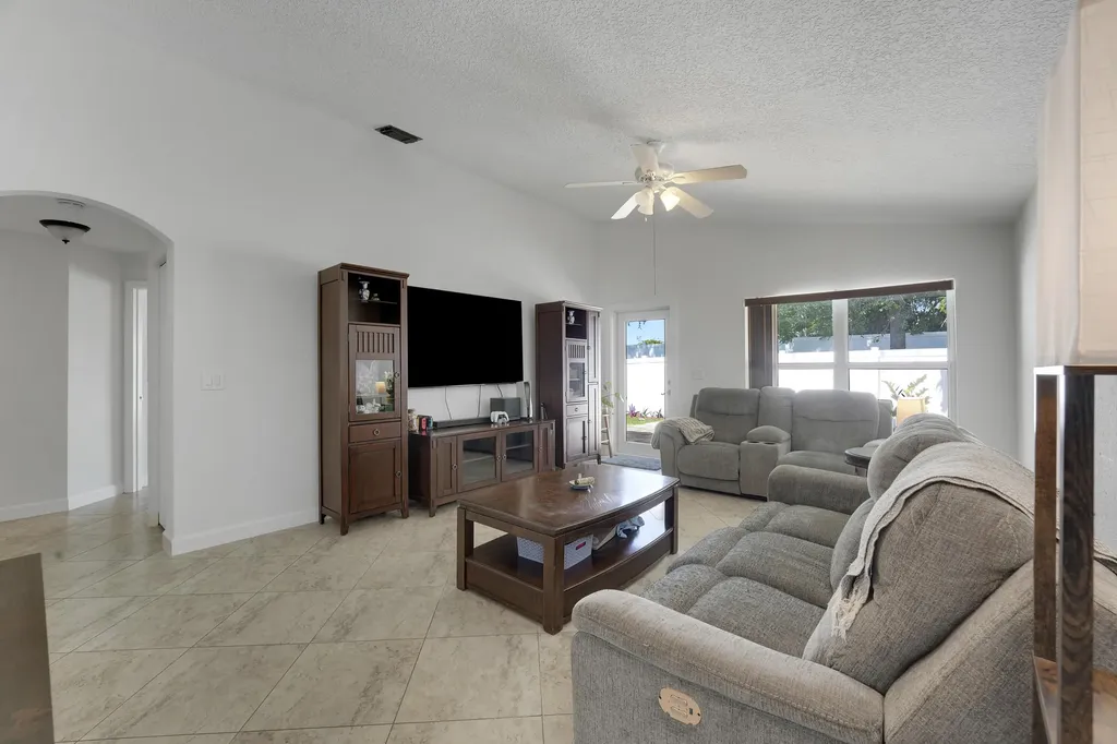 1017 Fosters Mill Road Boynton Beach FL 33436