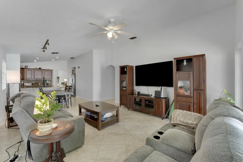 1017 Fosters Mill Road Boynton Beach FL 33436