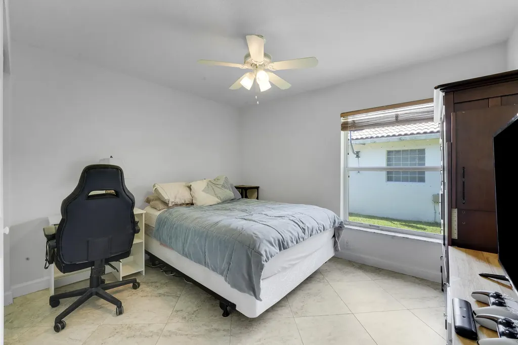 1017 Fosters Mill Road Boynton Beach FL 33436