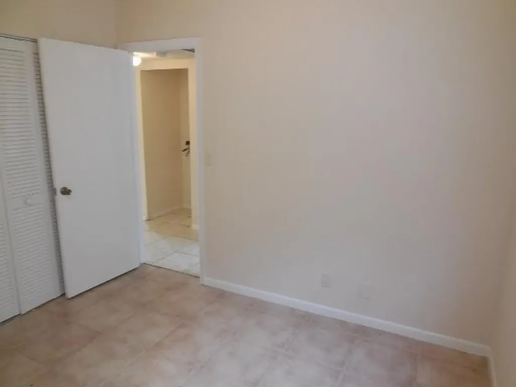 8393 Royal Palm Bl Coral Springs FL 33065