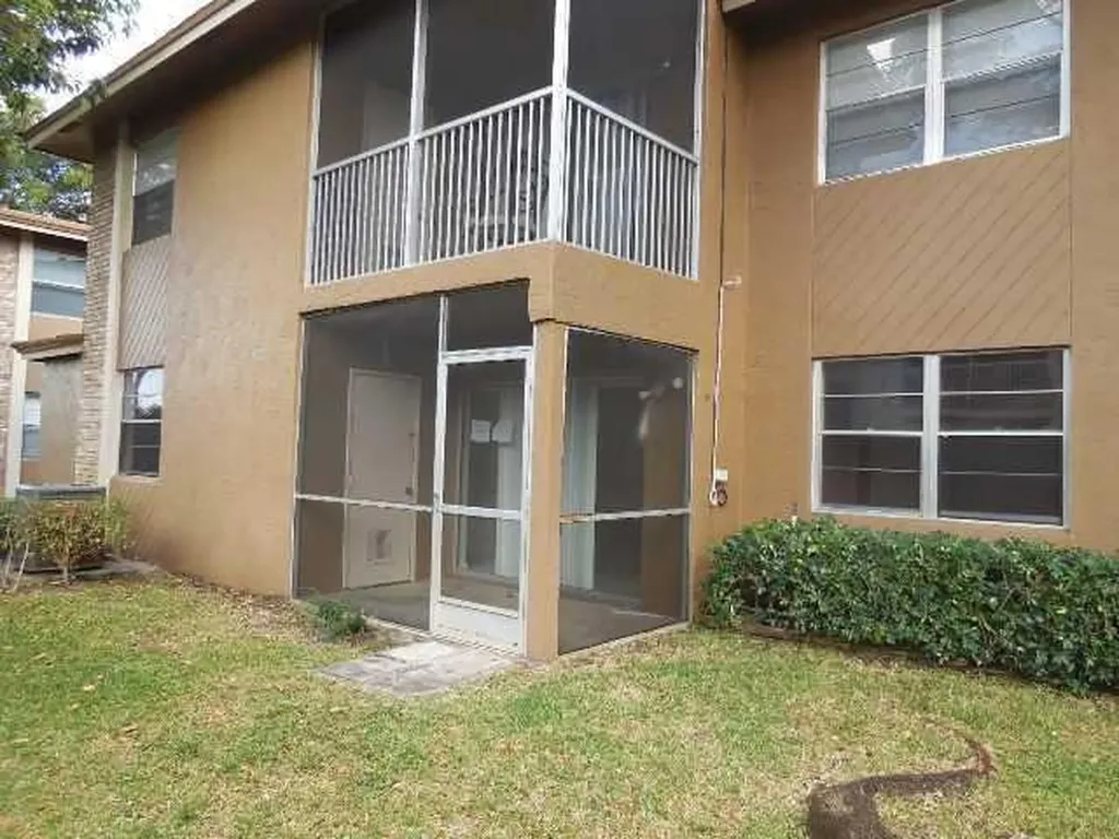 8393 Royal Palm Bl Coral Springs FL 33065