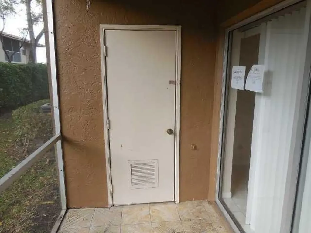 8393 Royal Palm Bl Coral Springs FL 33065
