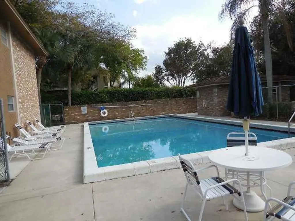8393 Royal Palm Bl Coral Springs FL 33065