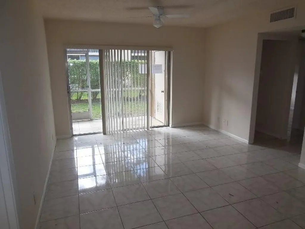 8393 Royal Palm Bl Coral Springs FL 33065