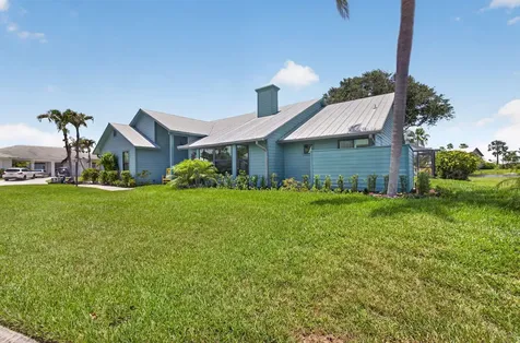 10705 SE Seabreeze Court Hobe Sound FL 33455