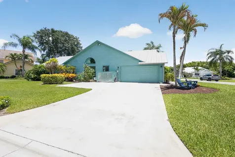 10705 SE Seabreeze Court Hobe Sound FL 33455