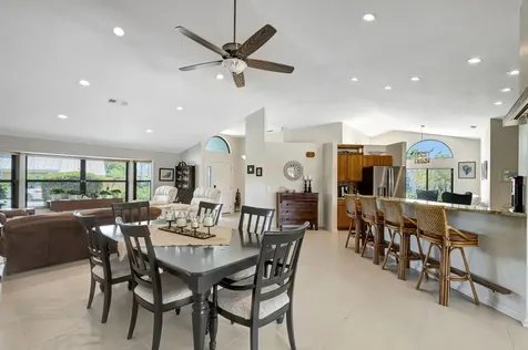 10705 SE Seabreeze Court Hobe Sound FL 33455