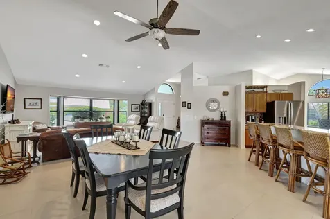 10705 SE Seabreeze Court Hobe Sound FL 33455