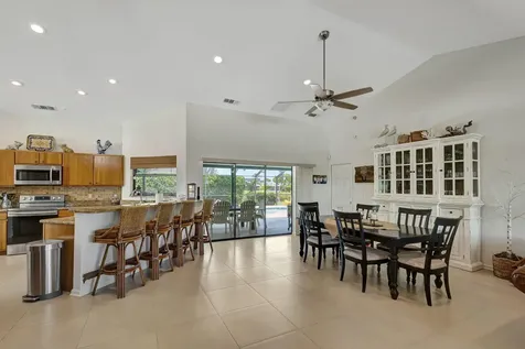 10705 SE Seabreeze Court Hobe Sound FL 33455
