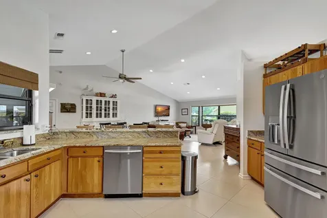 10705 SE Seabreeze Court Hobe Sound FL 33455