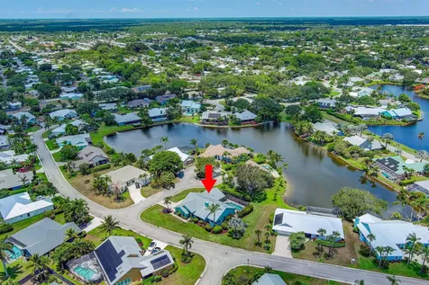 10705 SE Seabreeze Court Hobe Sound FL 33455