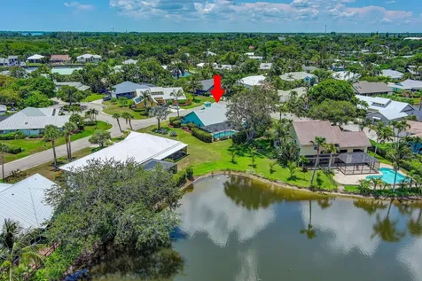 10705 SE Seabreeze Court Hobe Sound FL 33455