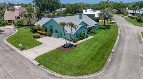 10705 SE Seabreeze Court Hobe Sound FL 33455