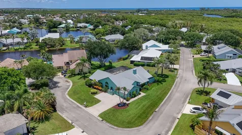 10705 SE Seabreeze Court Hobe Sound FL 33455
