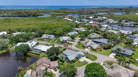 10705 SE Seabreeze Court Hobe Sound FL 33455
