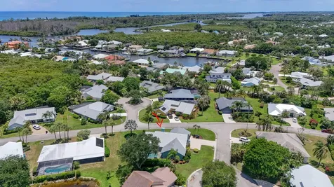10705 SE Seabreeze Court Hobe Sound FL 33455