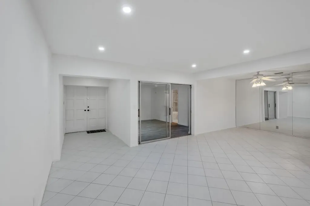 4704 Queen Palm Lane Tamarac FL 33319