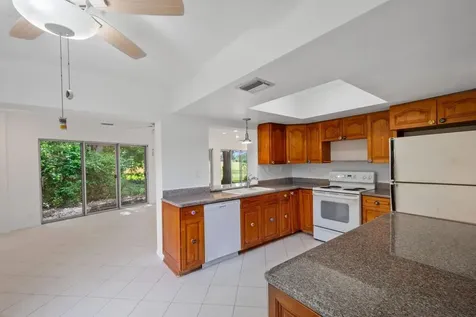 4704 Queen Palm Lane Tamarac FL 33319