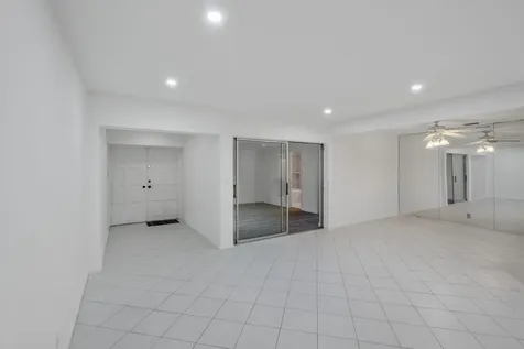 4704 Queen Palm Lane Tamarac FL 33319