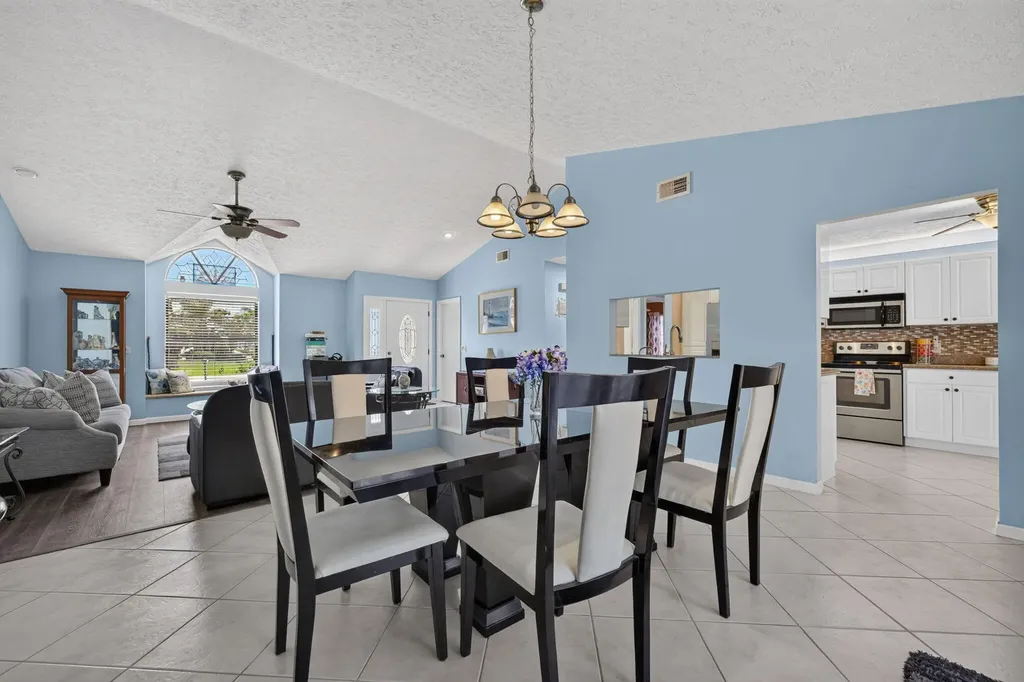 437 SE Nome Drive Port St Lucie FL 34984