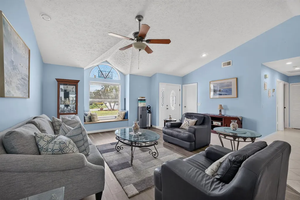 437 SE Nome Drive Port St Lucie FL 34984