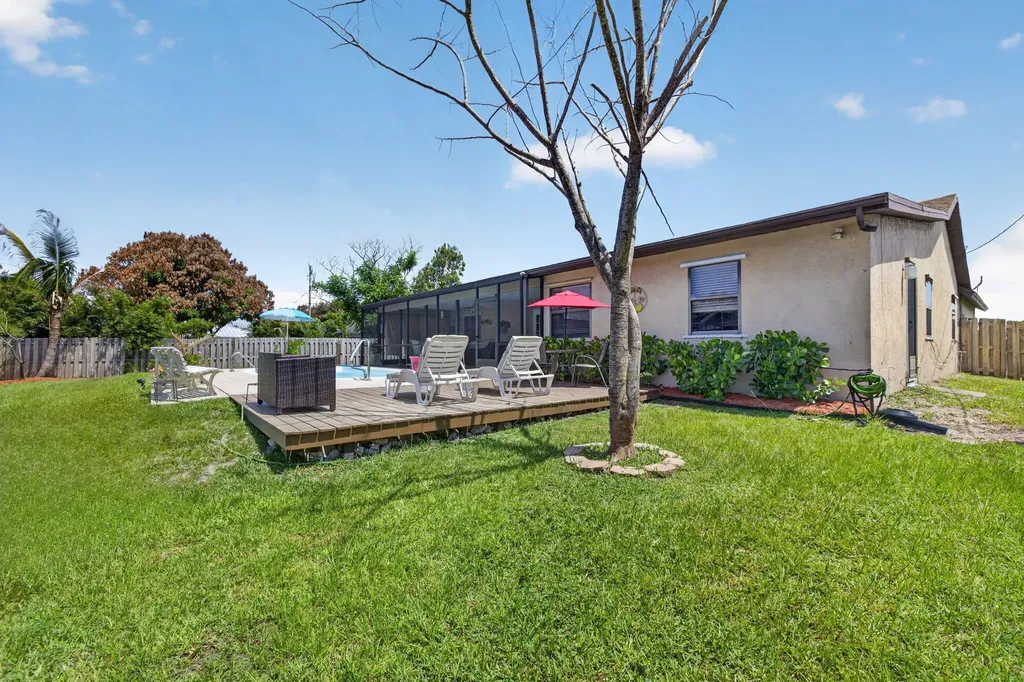 437 SE Nome Drive Port St Lucie FL 34984