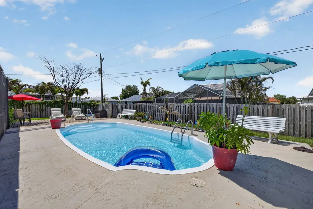 437 SE Nome Drive Port St Lucie FL 34984