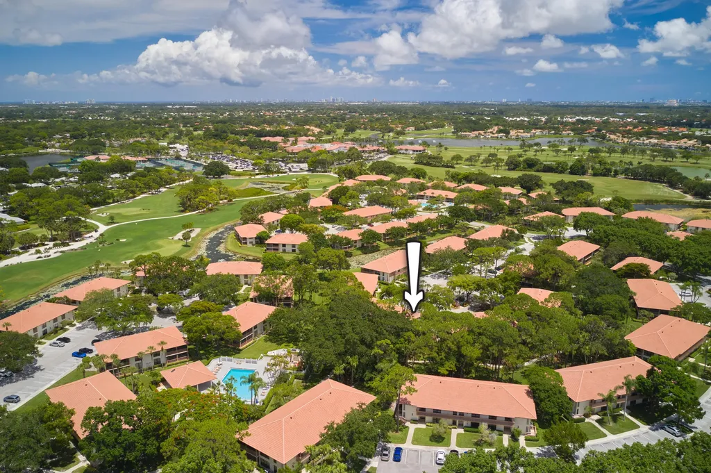 563 Brackenwood Place Palm Beach Gardens FL 33418