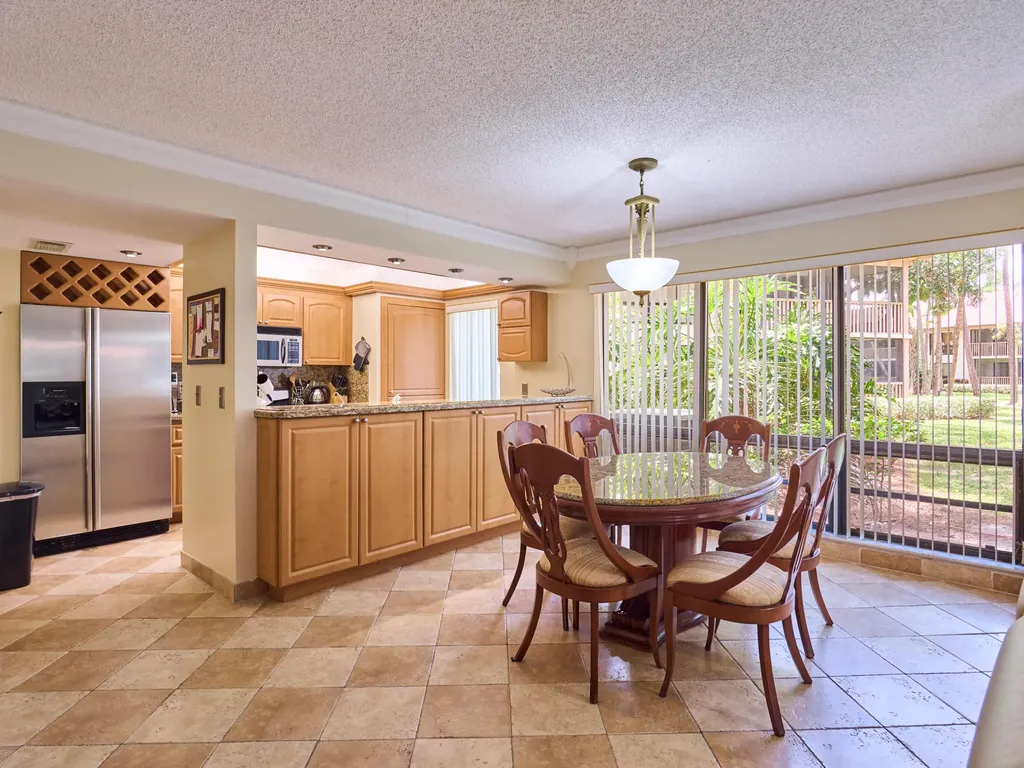 563 Brackenwood Place Palm Beach Gardens FL 33418