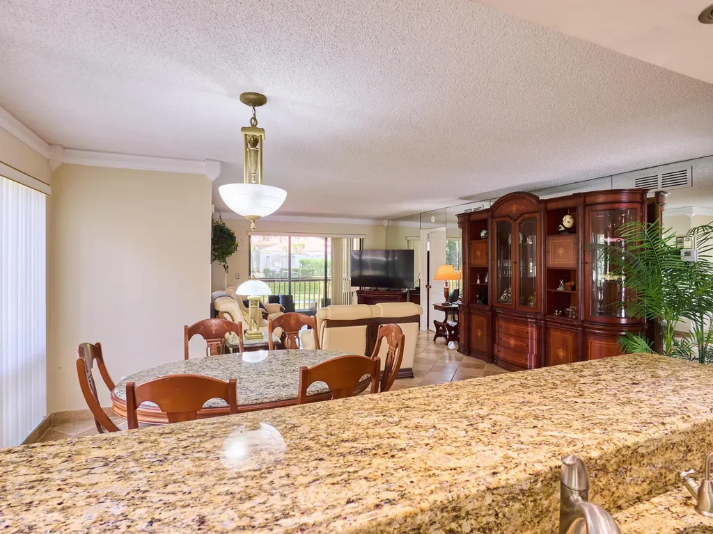 563 Brackenwood Place Palm Beach Gardens FL 33418