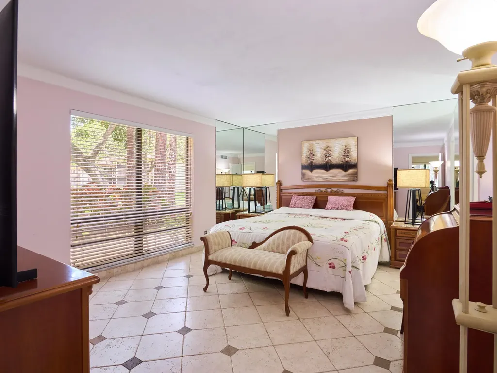 563 Brackenwood Place Palm Beach Gardens FL 33418