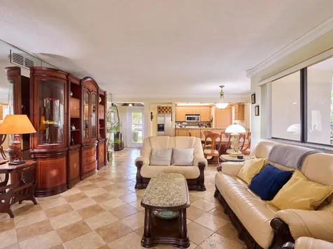 563 Brackenwood Place Palm Beach Gardens FL 33418