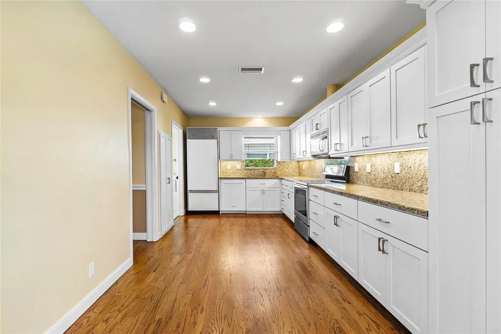 976 SW Mulberry Way Boca Raton FL 33486