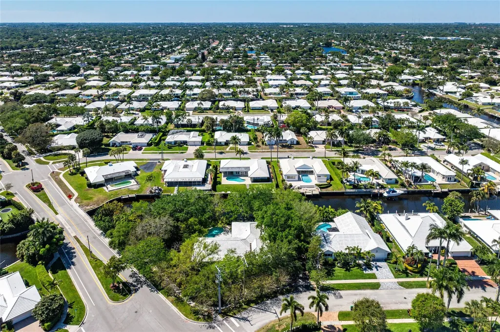 976 SW Mulberry Way Boca Raton FL 33486