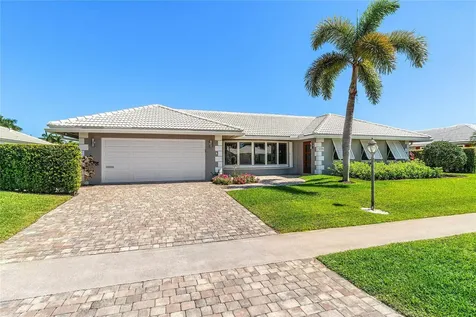 976 SW Mulberry Way Boca Raton FL 33486