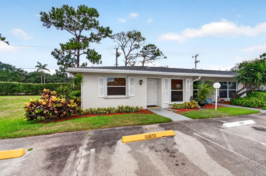 2830 SW 15th Street Delray Beach FL 33445