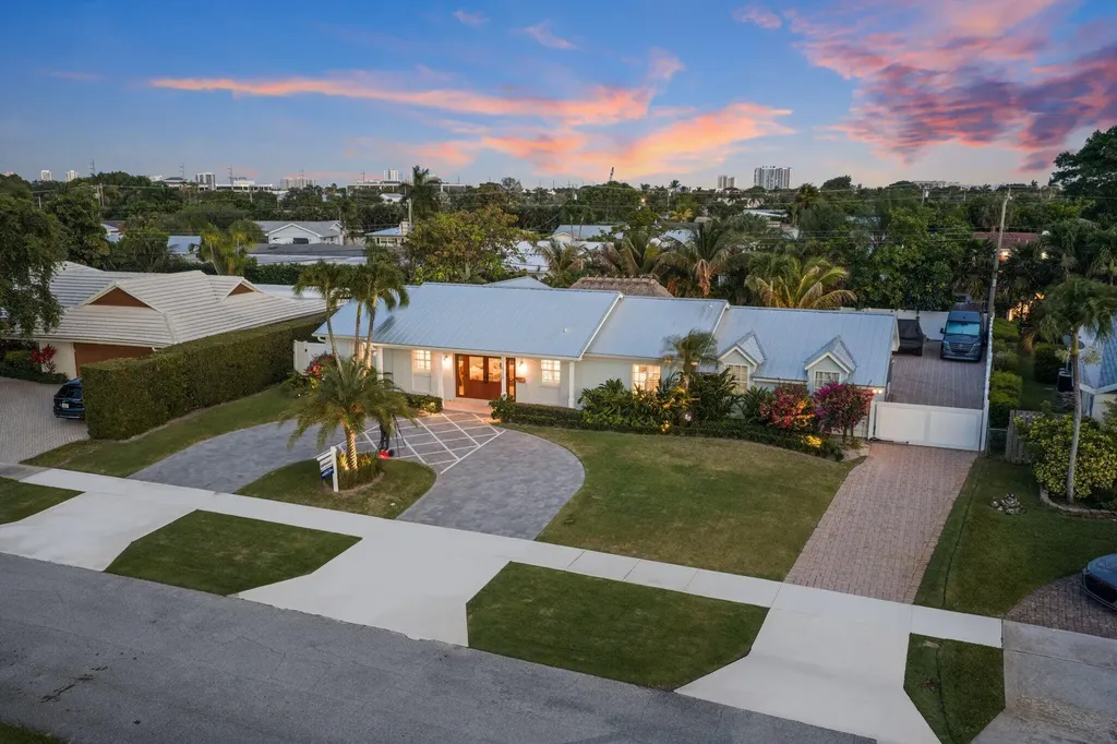 418 Oyster Road North Palm Beach FL 33408