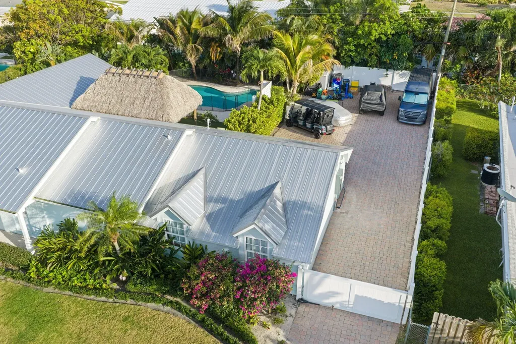 418 Oyster Road North Palm Beach FL 33408