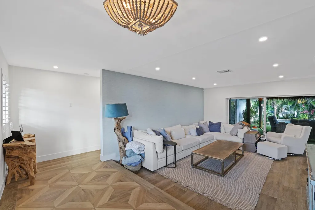 418 Oyster Road North Palm Beach FL 33408