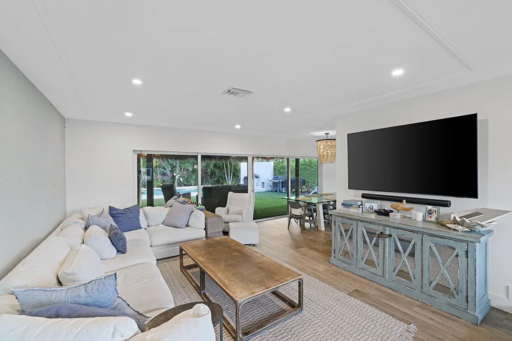 418 Oyster Road North Palm Beach FL 33408