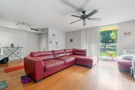 117 Yacht Club Way Hypoluxo FL 33462
