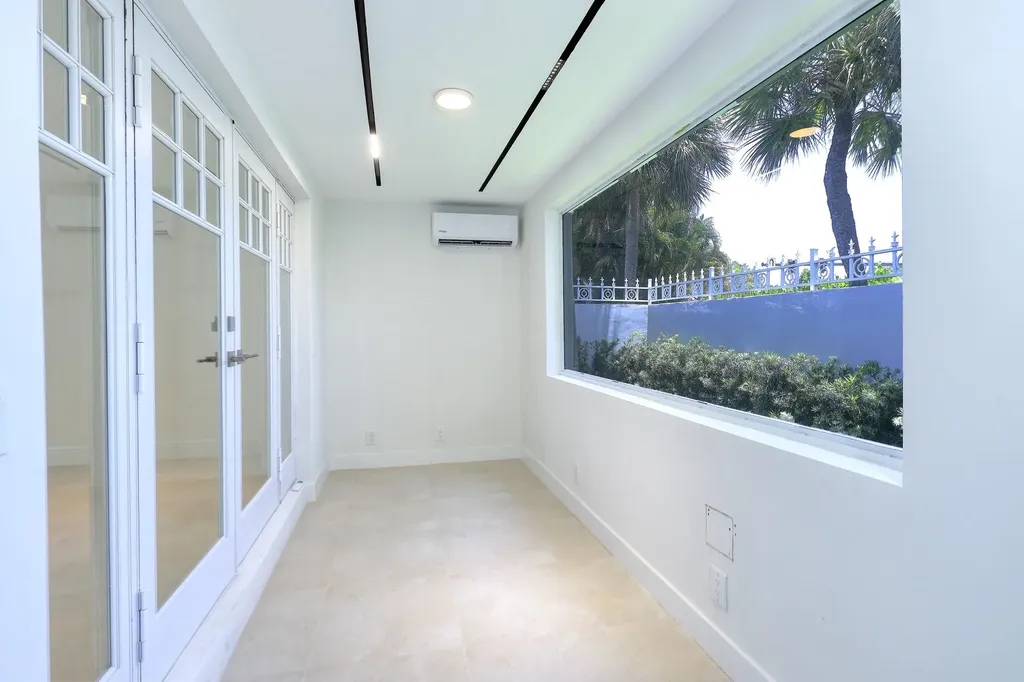 1635 Seabreeze Boulevard Fort Lauderdale FL 33316