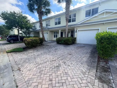 3902 Sabal Way Fort Pierce FL 34981