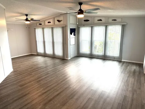527 Tropical Isle Circle Fort Pierce FL 34982
