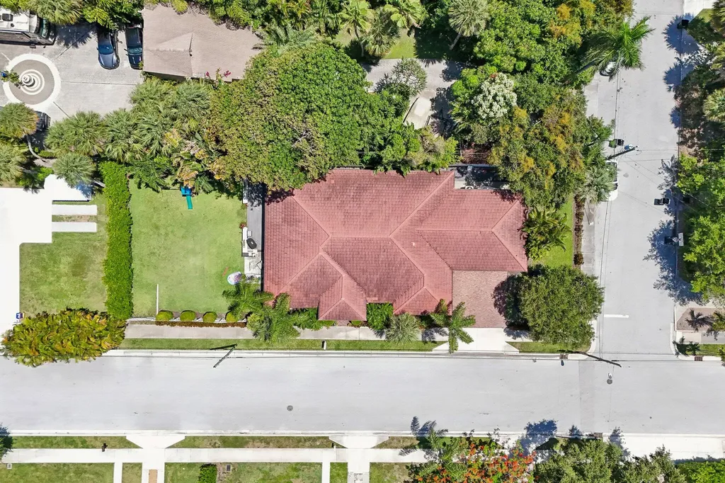 15 Wellesley Drive Lake Worth Beach FL 33460