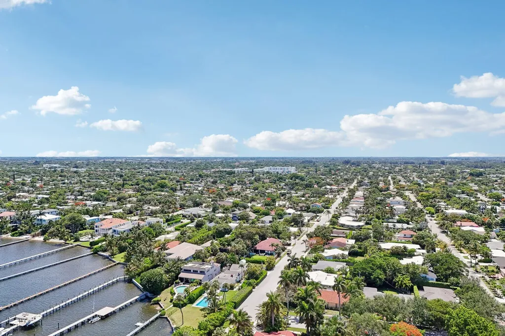 15 Wellesley Drive Lake Worth Beach FL 33460