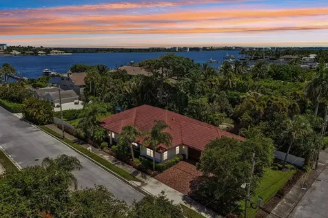 15 Wellesley Drive Lake Worth Beach FL 33460