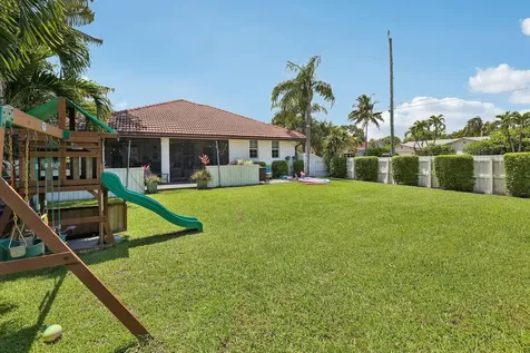 15 Wellesley Drive Lake Worth Beach FL 33460