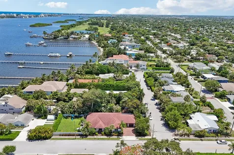 15 Wellesley Drive Lake Worth Beach FL 33460